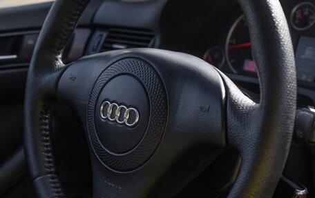 Audi A6, 2001 год, 1 300 000 рублей, 36 фотография