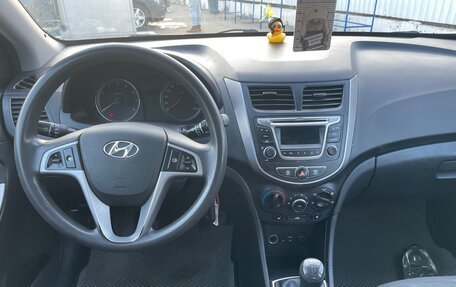 Hyundai Solaris II рестайлинг, 2016 год, 920 000 рублей, 7 фотография