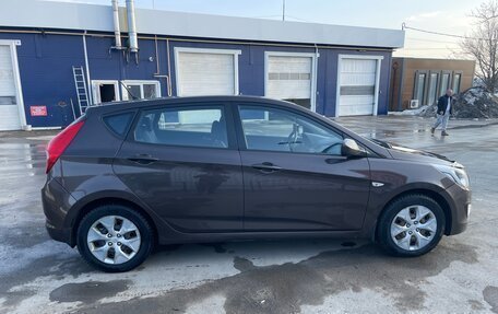 Hyundai Solaris II рестайлинг, 2016 год, 920 000 рублей, 5 фотография