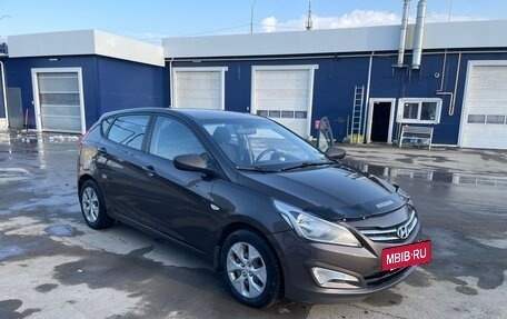 Hyundai Solaris II рестайлинг, 2016 год, 920 000 рублей, 2 фотография