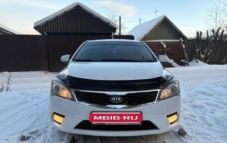 KIA cee'd I рестайлинг, 2010 год, 650 000 рублей, 2 фотография
