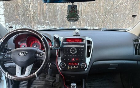 KIA cee'd I рестайлинг, 2010 год, 650 000 рублей, 9 фотография