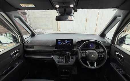 Honda Stepwgn, 2023 год, 2 604 000 рублей, 7 фотография