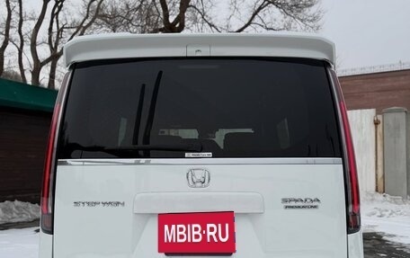 Honda Stepwgn, 2023 год, 2 604 000 рублей, 6 фотография