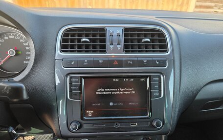 Volkswagen Polo VI (EU Market), 2019 год, 1 300 000 рублей, 24 фотография