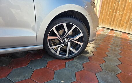 Volkswagen Polo VI (EU Market), 2019 год, 1 300 000 рублей, 25 фотография