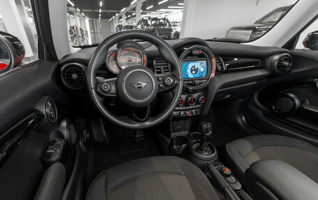 MINI Hatch, 2021 год, 2 580 000 рублей, 7 фотография