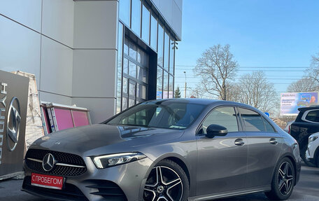 Mercedes-Benz A-Класс, 2019 год, 2 349 000 рублей, 2 фотография