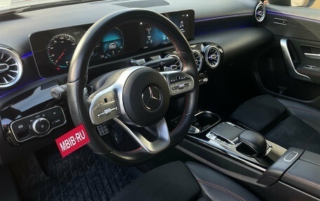 Mercedes-Benz A-Класс, 2019 год, 2 349 000 рублей, 11 фотография