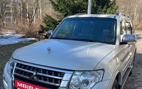 Mitsubishi Pajero IV, 2021 год, 4 200 000 рублей, 12 фотография