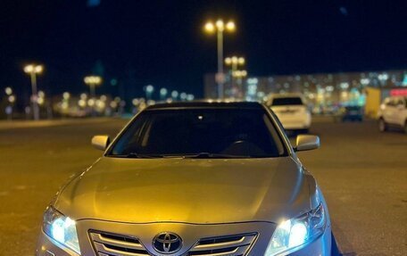 Toyota Camry, 2008 год, 850 000 рублей, 2 фотография