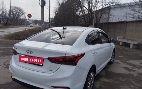 Hyundai Solaris II рестайлинг, 2019 год, 1 410 000 рублей, 5 фотография