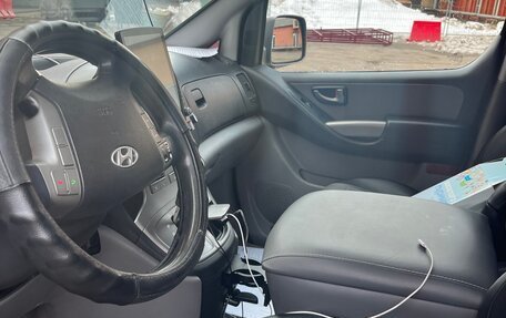 Hyundai Grand Starex Grand Starex I рестайлинг 2, 2012 год, 1 300 000 рублей, 6 фотография