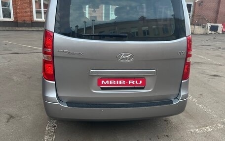 Hyundai Grand Starex Grand Starex I рестайлинг 2, 2012 год, 1 300 000 рублей, 3 фотография