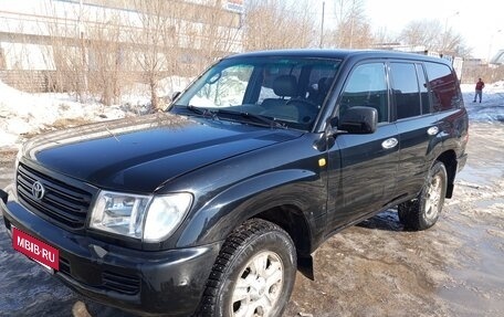 Toyota Land Cruiser 100 рестайлинг 2, 2004 год, 2 600 000 рублей, 4 фотография