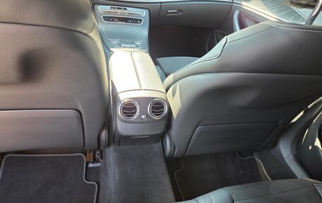 Mercedes-Benz E-Класс, 2021 год, 4 900 000 рублей, 10 фотография