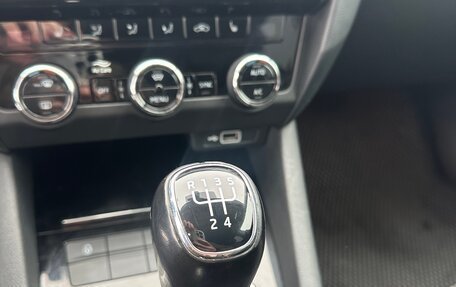 Skoda Octavia, 2019 год, 1 830 000 рублей, 6 фотография