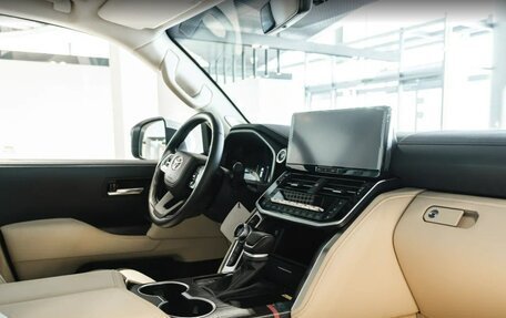 Toyota Land Cruiser, 2025 год, 16 490 000 рублей, 6 фотография