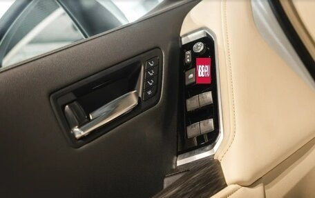 Toyota Land Cruiser, 2025 год, 16 490 000 рублей, 10 фотография