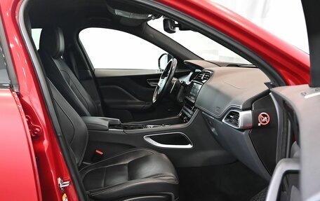 Jaguar F-Pace, 2017 год, 2 950 000 рублей, 11 фотография