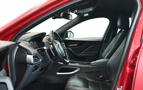 Jaguar F-Pace, 2017 год, 2 950 000 рублей, 10 фотография
