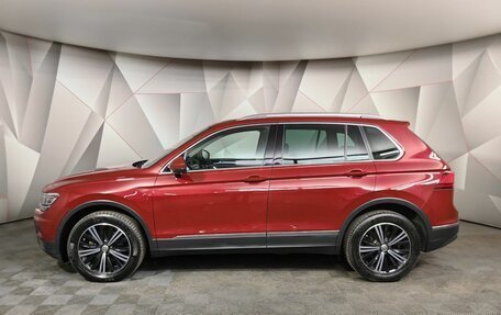 Volkswagen Tiguan II, 2018 год, 2 750 000 рублей, 5 фотография