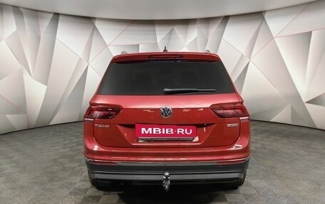 Volkswagen Tiguan II, 2018 год, 2 750 000 рублей, 8 фотография