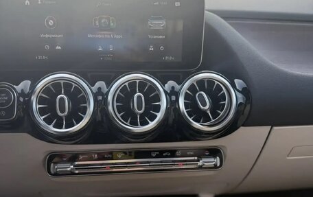 Mercedes-Benz GLA, 2020 год, 3 300 000 рублей, 9 фотография