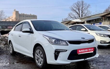 KIA Rio IV, 2018 год, 963 000 рублей, 3 фотография