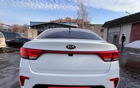 KIA Rio IV, 2018 год, 963 000 рублей, 5 фотография