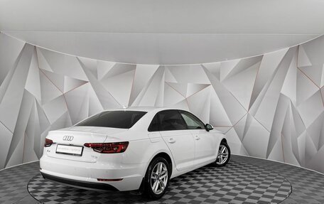 Audi A4, 2018 год, 1 835 000 рублей, 2 фотография