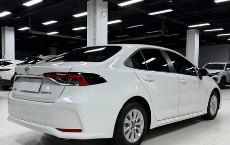 Toyota Corolla, 2022 год, 1 330 000 рублей, 6 фотография