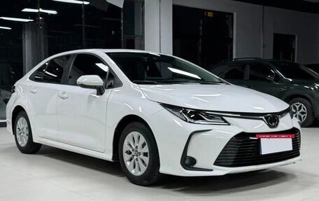 Toyota Corolla, 2022 год, 1 330 000 рублей, 3 фотография
