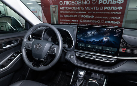 Toyota Highlander, 2026 год, 5 990 000 рублей, 19 фотография