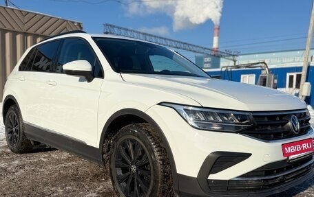 Volkswagen Tiguan II, 2021 год, 2 399 999 рублей, 7 фотография