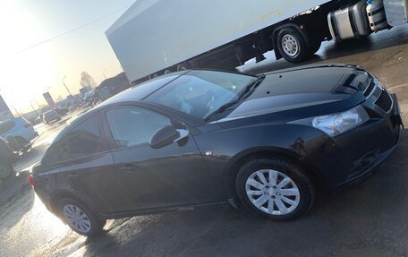 Chevrolet Cruze II, 2011 год, 650 000 рублей, 5 фотография