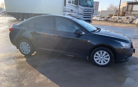 Chevrolet Cruze II, 2011 год, 650 000 рублей, 4 фотография