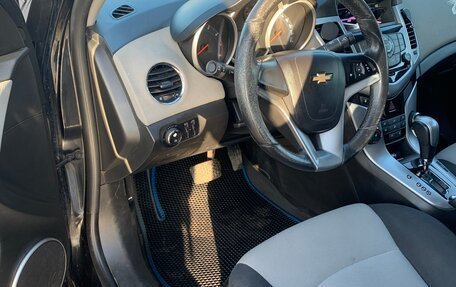 Chevrolet Cruze II, 2011 год, 650 000 рублей, 13 фотография