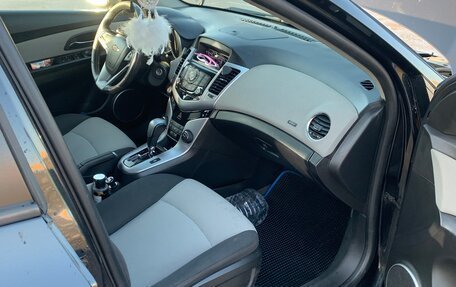 Chevrolet Cruze II, 2011 год, 650 000 рублей, 15 фотография