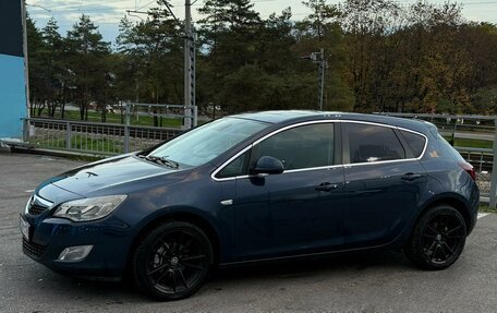 Opel Astra J, 2011 год, 780 000 рублей, 8 фотография