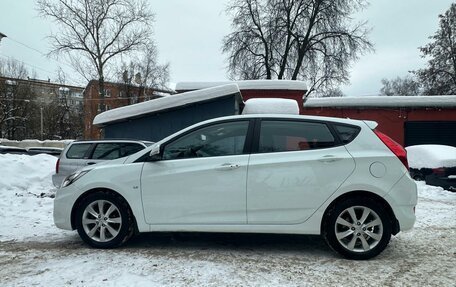 Hyundai Solaris II рестайлинг, 2012 год, 700 000 рублей, 7 фотография