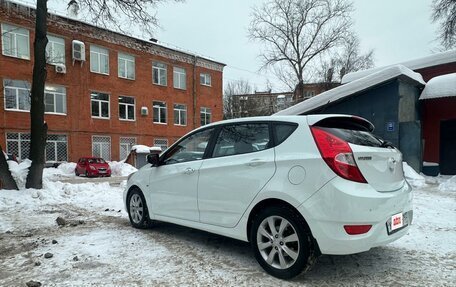 Hyundai Solaris II рестайлинг, 2012 год, 700 000 рублей, 6 фотография