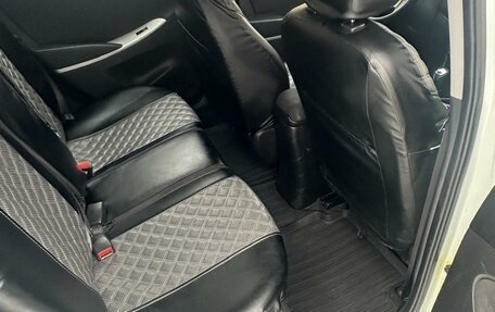 Hyundai Solaris II рестайлинг, 2012 год, 700 000 рублей, 13 фотография