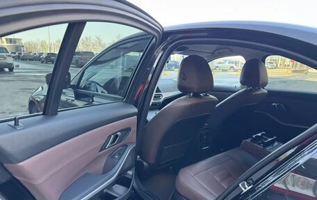 BMW 3 серия, 2019 год, 3 250 000 рублей, 17 фотография