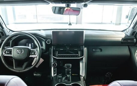 Toyota Land Cruiser, 2025 год, 16 490 000 рублей, 11 фотография