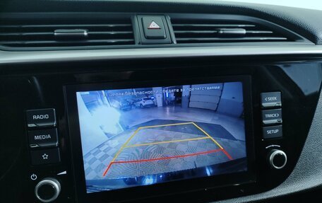 KIA Rio IV, 2021 год, 1 558 000 рублей, 18 фотография