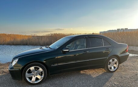 Mercedes-Benz C-Класс, 2004 год, 600 000 рублей, 2 фотография