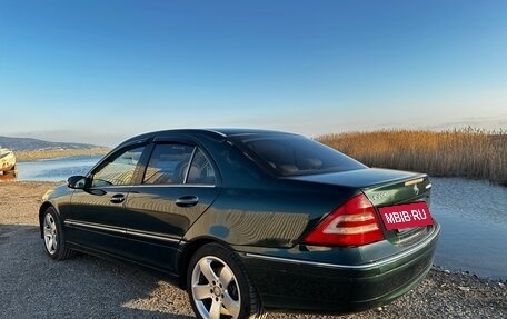 Mercedes-Benz C-Класс, 2004 год, 600 000 рублей, 3 фотография