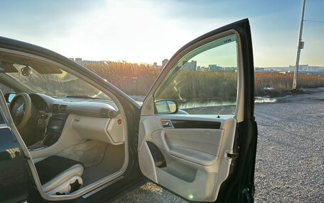 Mercedes-Benz C-Класс, 2004 год, 600 000 рублей, 11 фотография