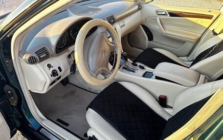 Mercedes-Benz C-Класс, 2004 год, 600 000 рублей, 16 фотография